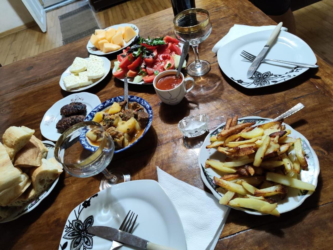 Chveni Ezo Hotel Ambrolauri Kültér fotó