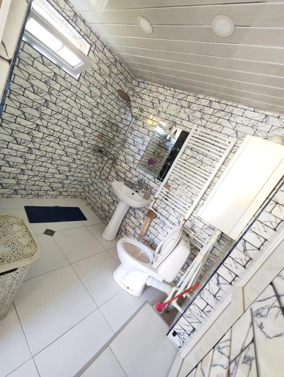 Chveni Ezo Hotel Ambrolauri Kültér fotó